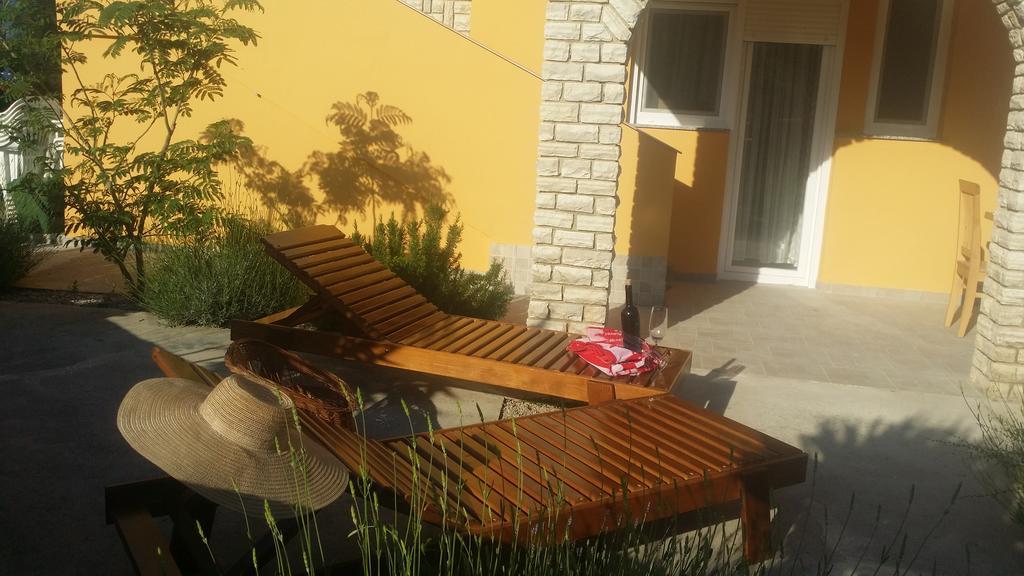 Kuca Za Odmor Vugica Villa Polje  Exteriör bild